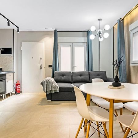 City Scape Suites Valencia Buitenkant foto