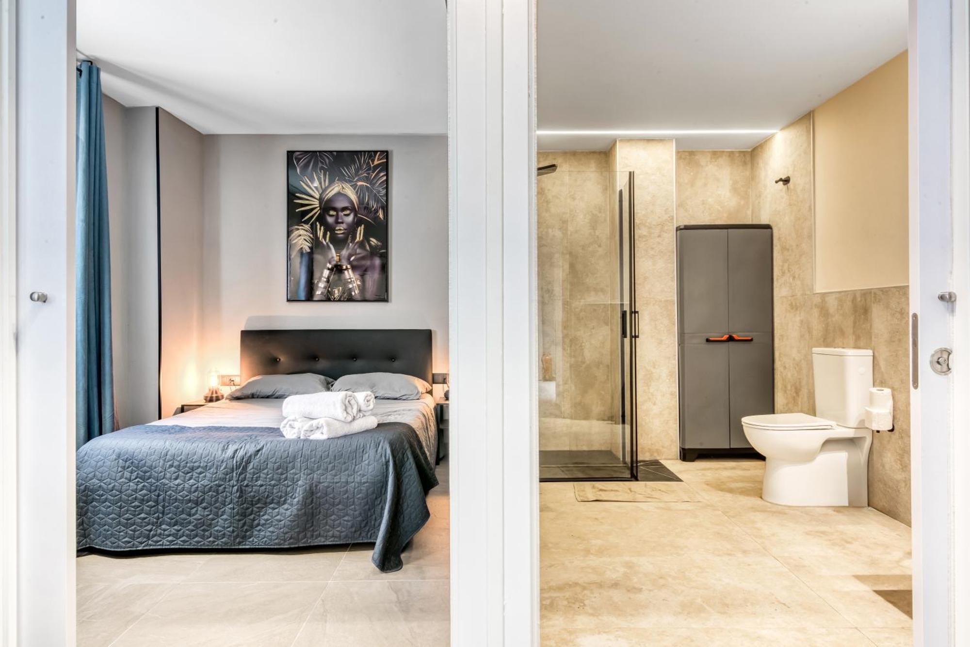 City Scape Suites Valencia Buitenkant foto