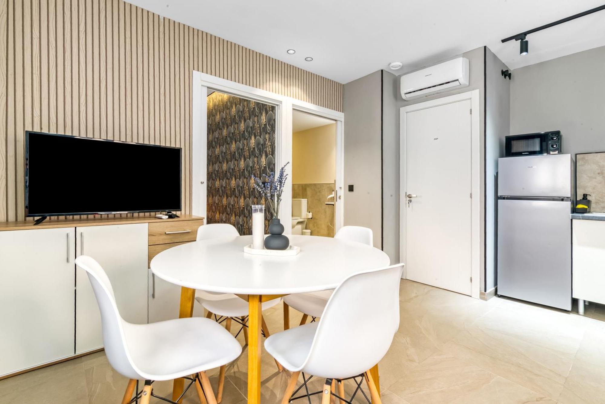 City Scape Suites Valencia Buitenkant foto