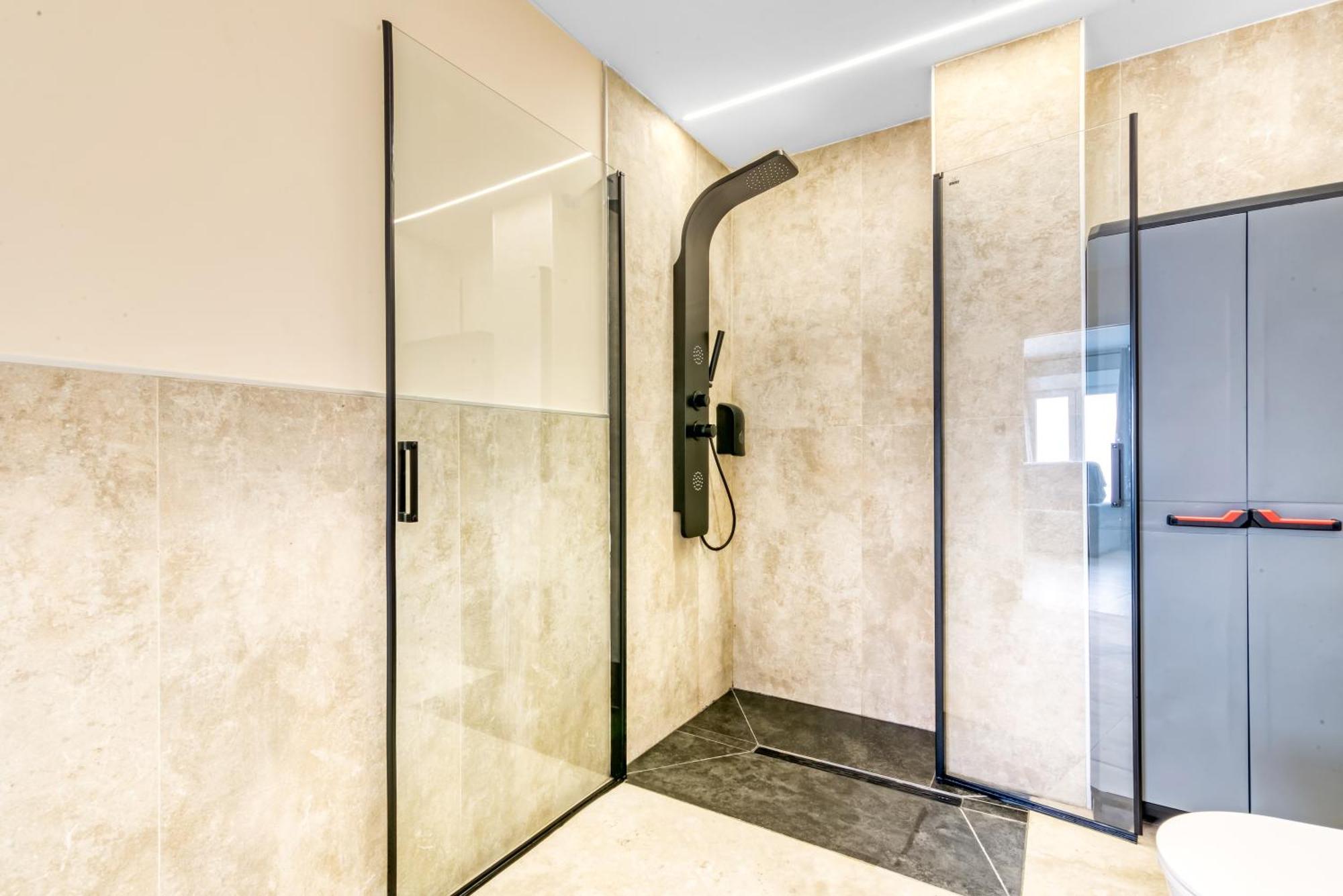 City Scape Suites Valencia Buitenkant foto