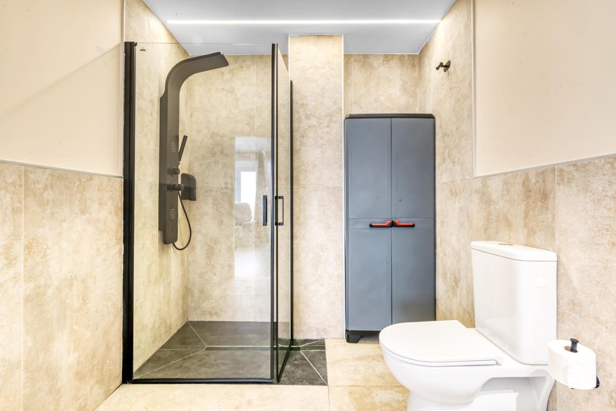 City Scape Suites Valencia Buitenkant foto